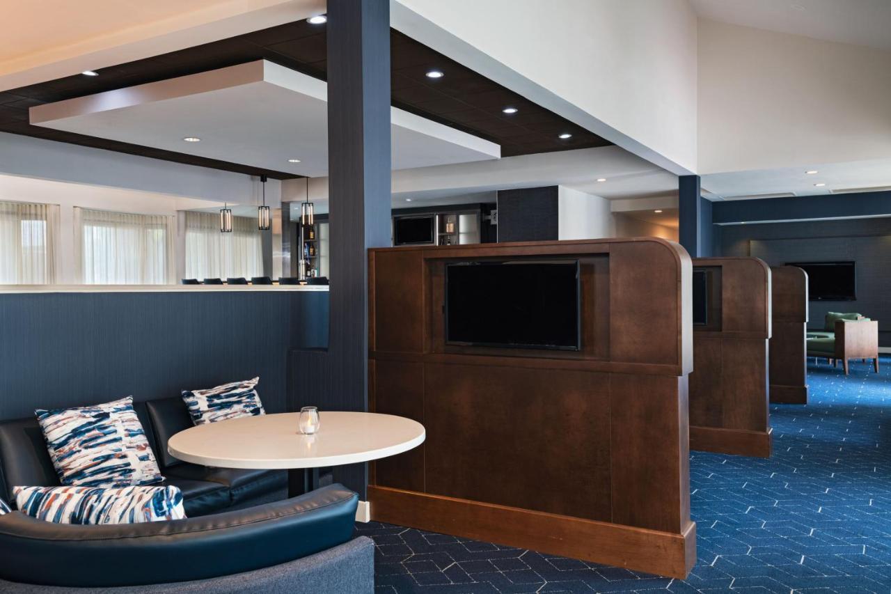 Hotel Courtyard By Marriott San Antonio Airport Extérieur photo