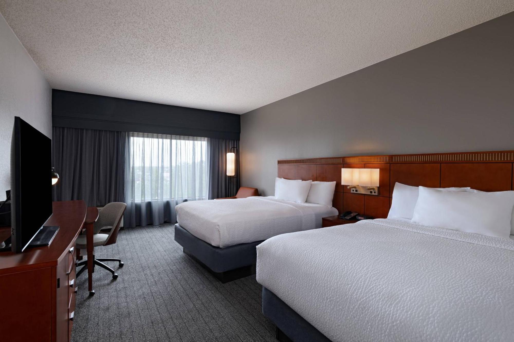 Hotel Courtyard By Marriott San Antonio Airport Extérieur photo